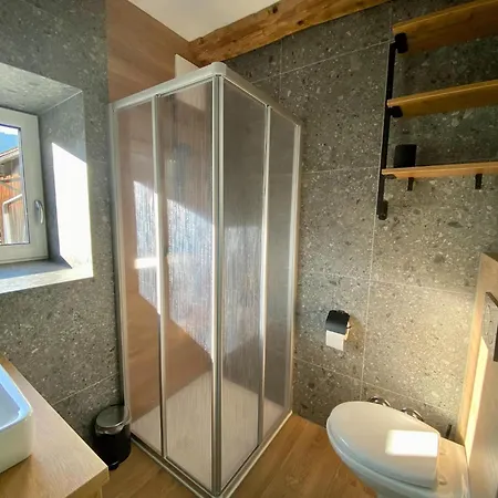 Cozy Mountain Panorama *