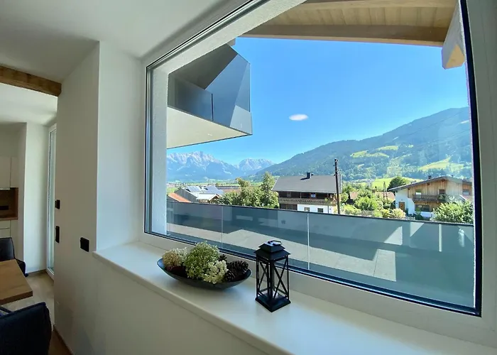 Cozy Mountain Panorama *