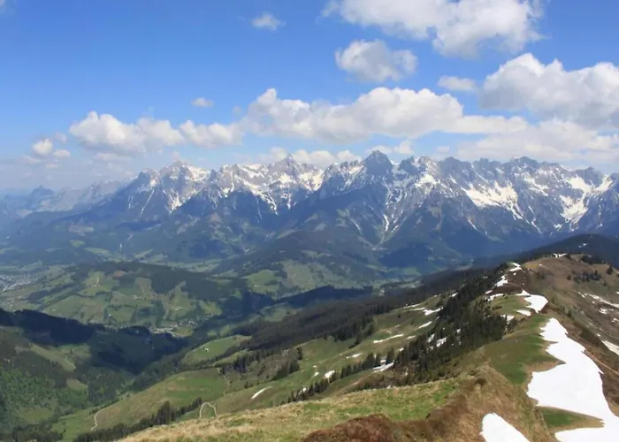 Cozy Mountain Panorama Saalfelden